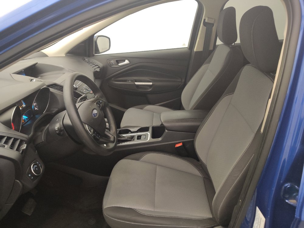 Used 2018 Ford Escape SE w/ Ford Safe & Smart Package FWD image 17