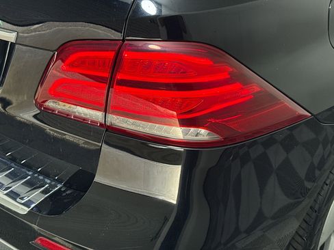 Used 2017 Mercedes-Benz GLE 350 GLE 350 w/ Premium 1 Package image 34