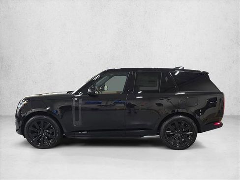 New 2026 Land Rover Range Rover SE image 8