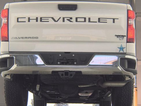 Used 2023 Chevrolet Silverado 1500 LT AWD/4WD image 6