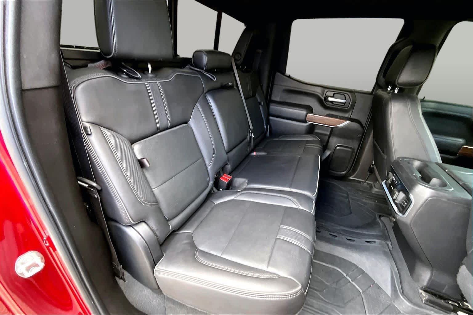 Used 2021 Chevrolet Silverado 1500 High Country w/ Technology Package AWD/4WD image 19