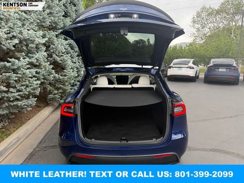 Used 2023 Tesla Model Y Performance AWD/4WD image 31