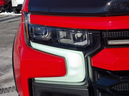 Certified 2024 Chevrolet Silverado 1500 ZR2 w/ ZR2 Bison Edition image 9