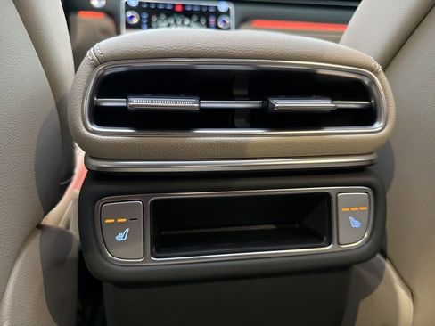 Used 2025 Genesis GV80 3.5T Advanced image 30