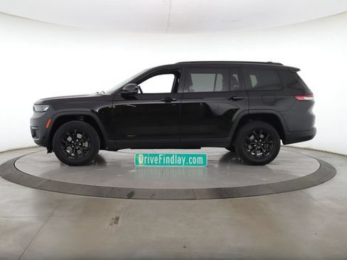 Used 2025 Jeep Grand Cherokee L Laredo AWD/4WD image 9