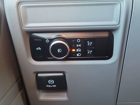 Used 2023 Ford F150 XLT image 25