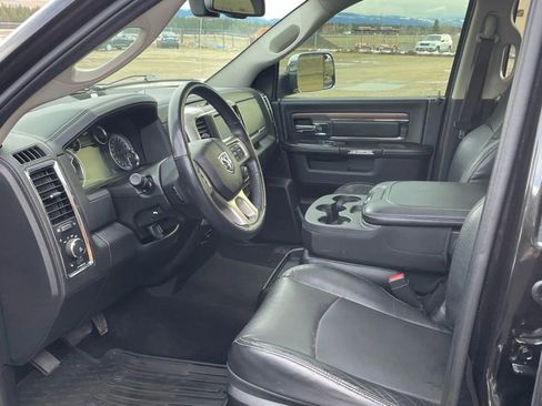 Used 2018 RAM 1500 Laramie image 6