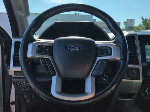Used 2017 Ford F150 Lariat AWD/4WD image 24