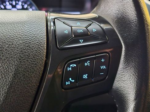 Used 2017 Ford Explorer XLT w/ Equipment Group 202A image 23