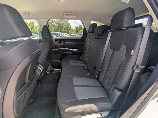 New 2026 Kia Sorento LX FWD image 16