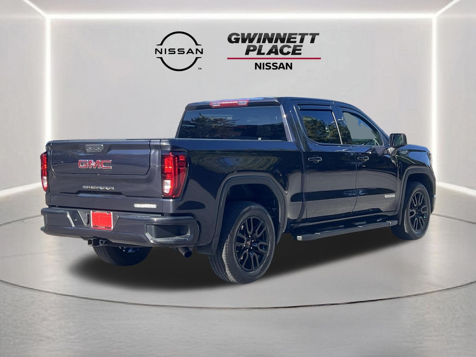 Used 2025 GMC Sierra 1500 Elevation RWD image 22
