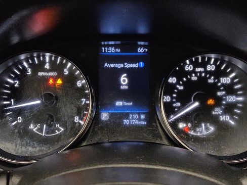 Used 2020 Nissan Rogue Sport S image 23