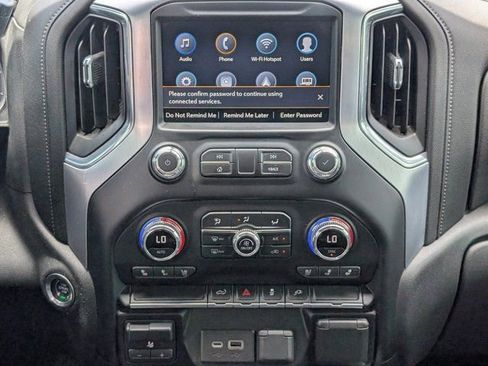 Used 2021 GMC Sierra 1500 SLT w/ SLT Premium Package AWD/4WD image 16