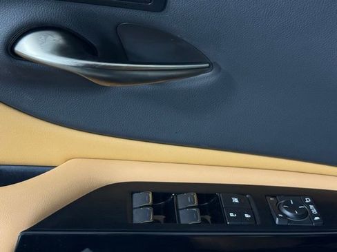 Used 2025 Lexus ES 350 w/ Premium Package FWD image 21