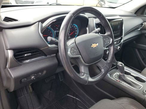 Used 2018 Chevrolet Traverse LT image 9