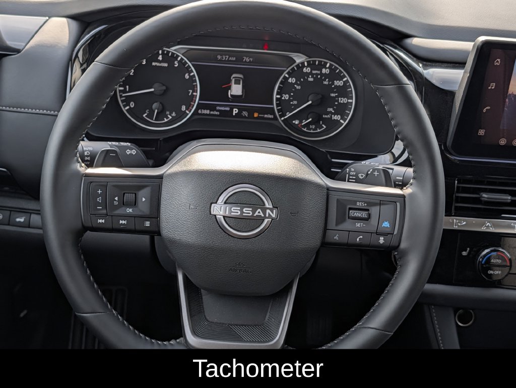 Used 2026 Nissan Pathfinder SV FWD image 13