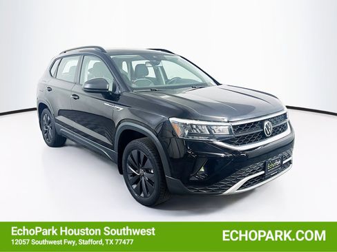 Used 2022 Volkswagen Taos S w/ IQ Drive S Package FWD image 1