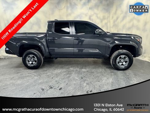 Used 2024 Toyota Tacoma SR5 w/ SR5 Upgrade Package image 9