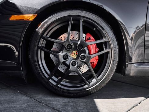 Used 2010 Porsche 911 Carrera S RWD image 3