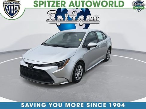Used 2024 Toyota Corolla LE FWD image 4