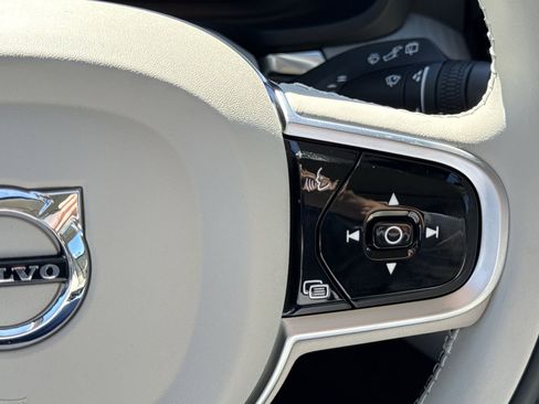 New 2026 Volvo V60 B5 Cross Country Plus w/ Protection Package Premier image 22