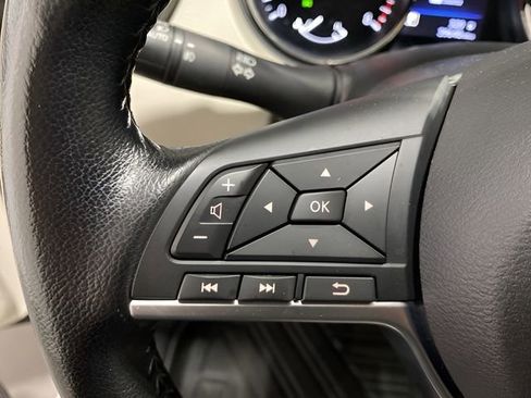Certified 2022 Nissan Rogue Sport SV AWD/4WD image 14