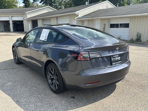 Used 2023 Tesla Model 3 Standard Range RWD image 7