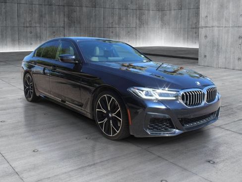 Used 2022 BMW 530i w/ M Sport Package RWD image 8