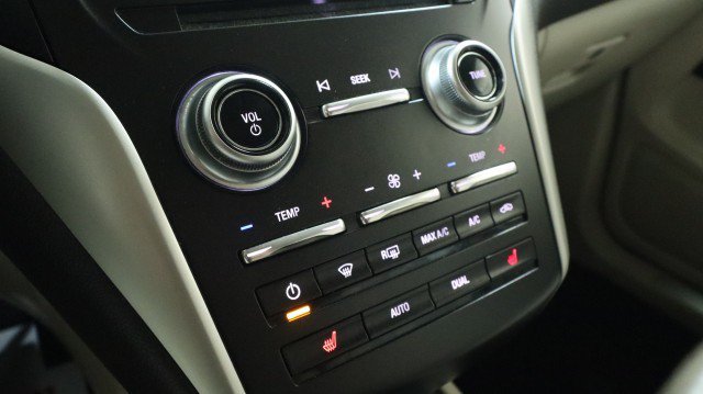 Used 2019 Lincoln MKC Select w/ Select Plus Package AWD/4WD image 17
