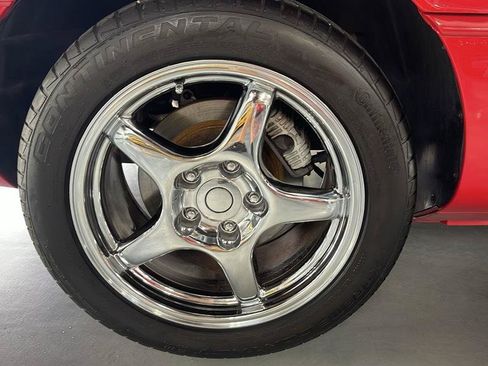 Used 1996 Chevrolet Corvette Convertible RWD image 21