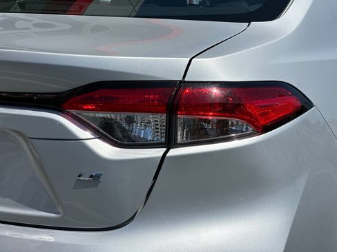 Used 2024 Toyota Corolla LE FWD image 22