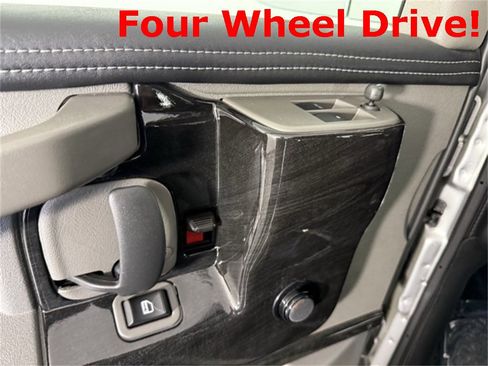 New 2024 Chevrolet Express 2500 Extended image 18