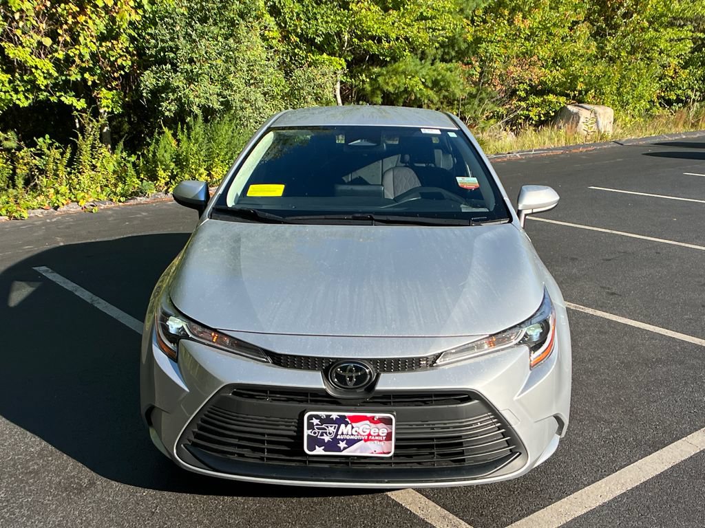 Certified 2023 Toyota Corolla LE w/ Carpet Mat Package (TMS) FWD image 8