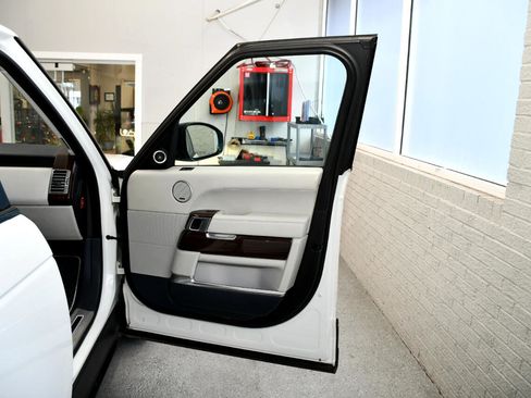 Used 2017 Land Rover Range Rover Long Wheelbase Autobiography image 50