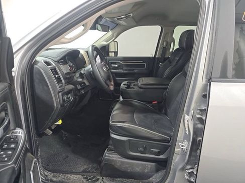 Used 2024 RAM 2500 Laramie w/ Safety Group AWD/4WD image 7
