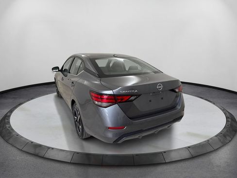 Used 2025 Nissan Sentra SV FWD image 8
