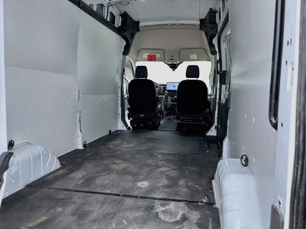 Used 2024 Ford Transit 250 148 High Roof AWD image 22