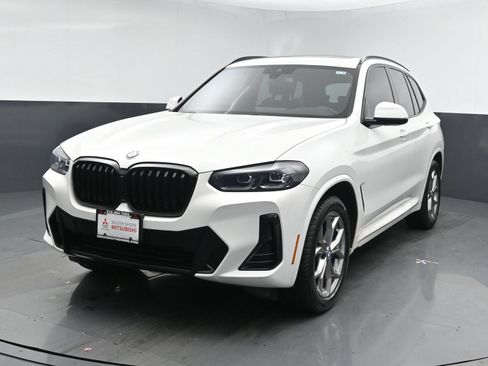 Used 2022 BMW X3 xDrive30i w/ Premium Package Essential AWD/4WD image 1
