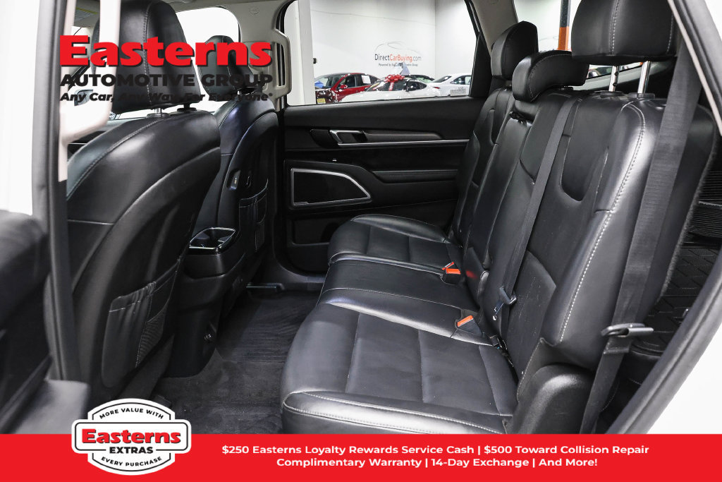 Used 2020 Kia Telluride S w/ S 8 Passenger Seating Package AWD/4WD image 23