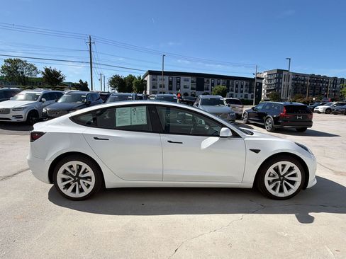 Used 2023 Tesla Model 3 Standard Range RWD image 8