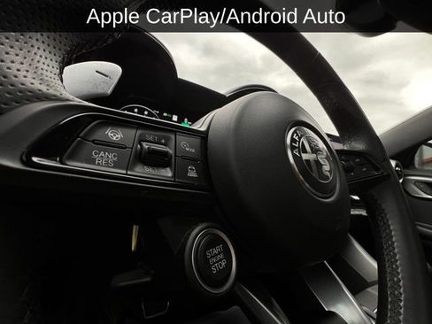 Used 2024 Alfa Romeo Tonale Veloce image 9