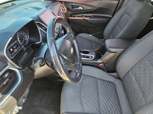 Used 2019 Chevrolet Equinox LT FWD image 17