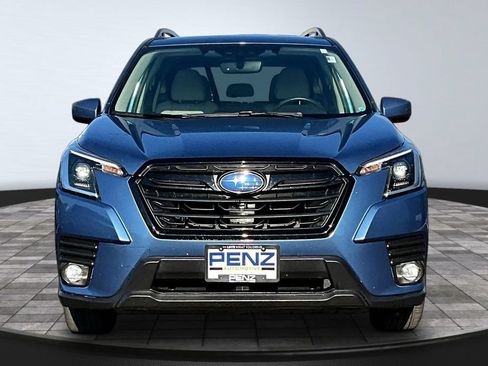 Used 2024 Subaru Forester Premium AWD/4WD image 2
