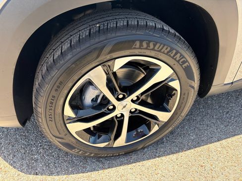 New 2026 Chevrolet Trax RS w/ Driver Confidence Package FWD image 30