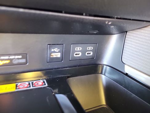 Used 2025 Toyota Camry SE image 22