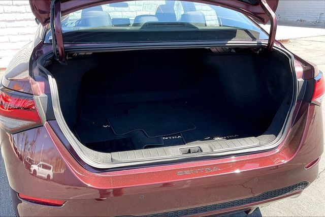 Used 2025 Nissan Sentra SV w/ All-Weather Package FWD image 34