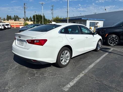 Used 2024 Chevrolet Malibu LT FWD image 3