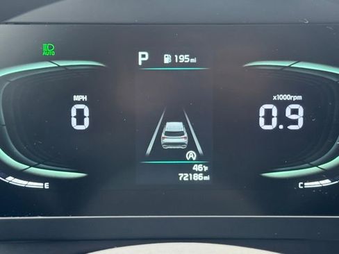 Used 2023 Kia Sportage LX image 12