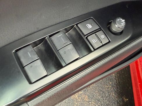 Certified 2025 Toyota Camry SE image 15