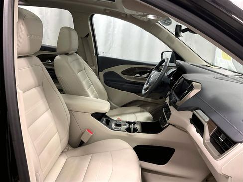 Used 2024 GMC Terrain Denali w/ Denali Premium Package image 11